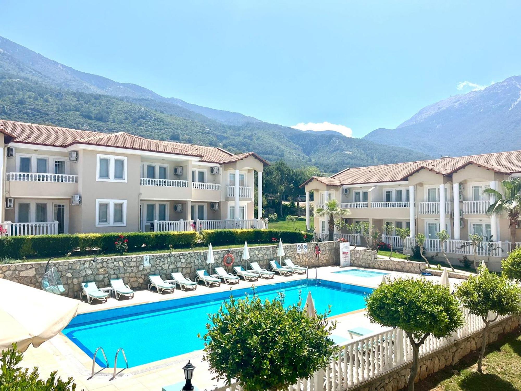 Larimar Suite Hotel 올루데니스 외부 사진