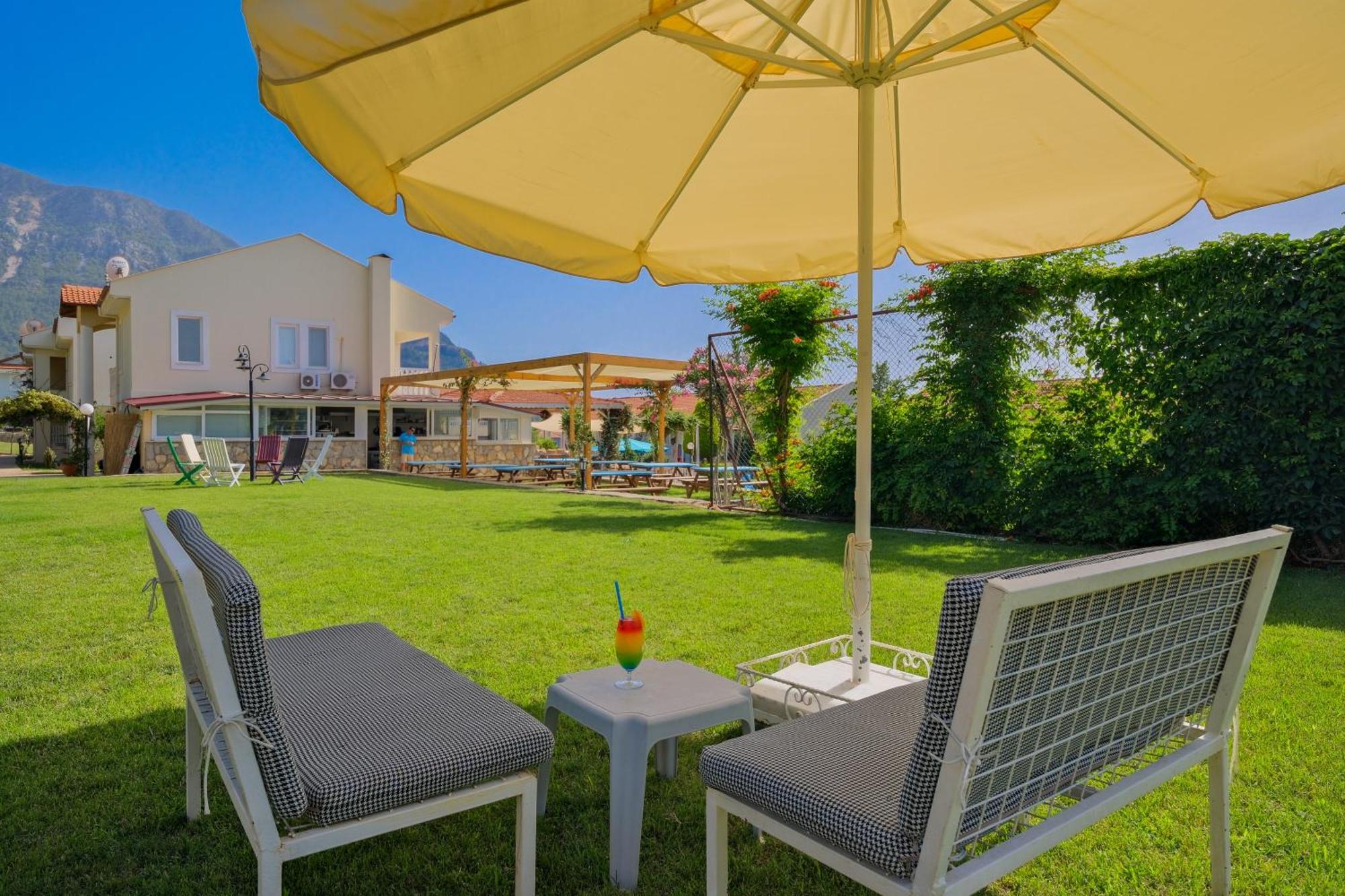 Larimar Suite Hotel 올루데니스 외부 사진