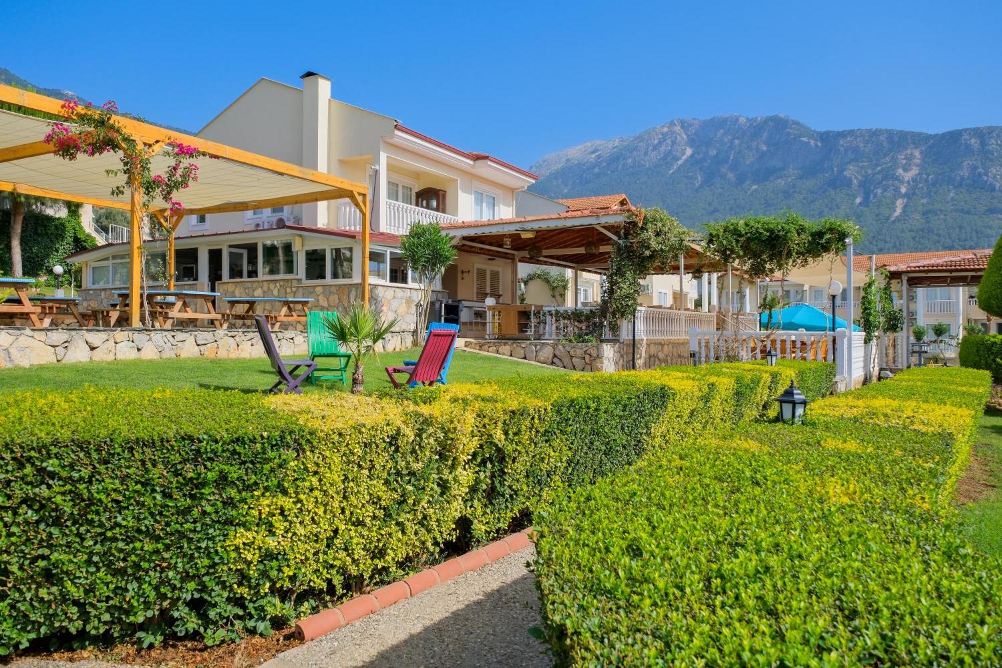 Larimar Suite Hotel 올루데니스 외부 사진