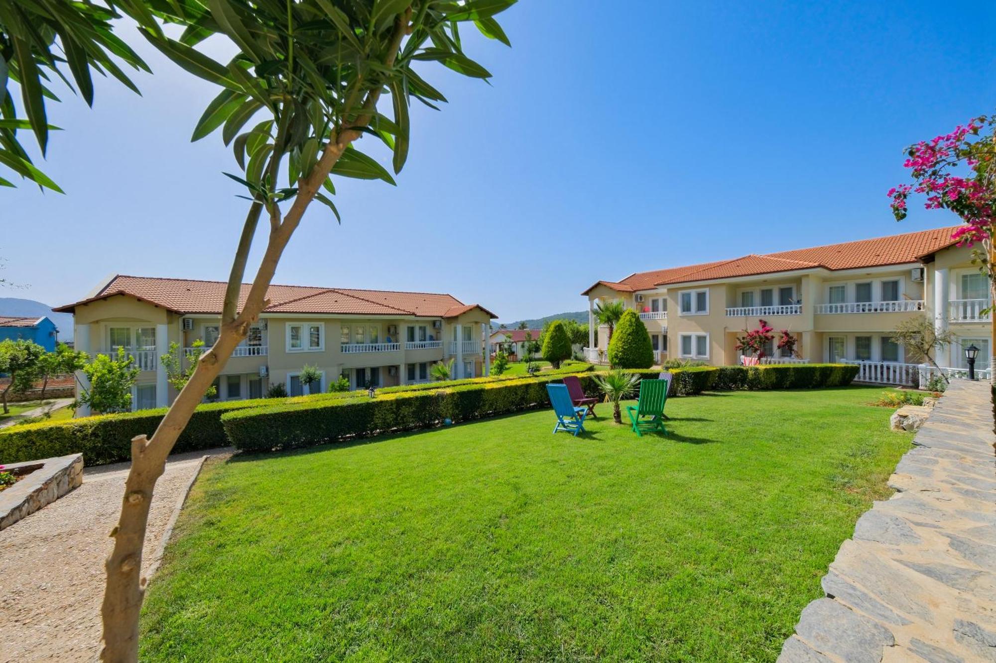 Larimar Suite Hotel 올루데니스 외부 사진