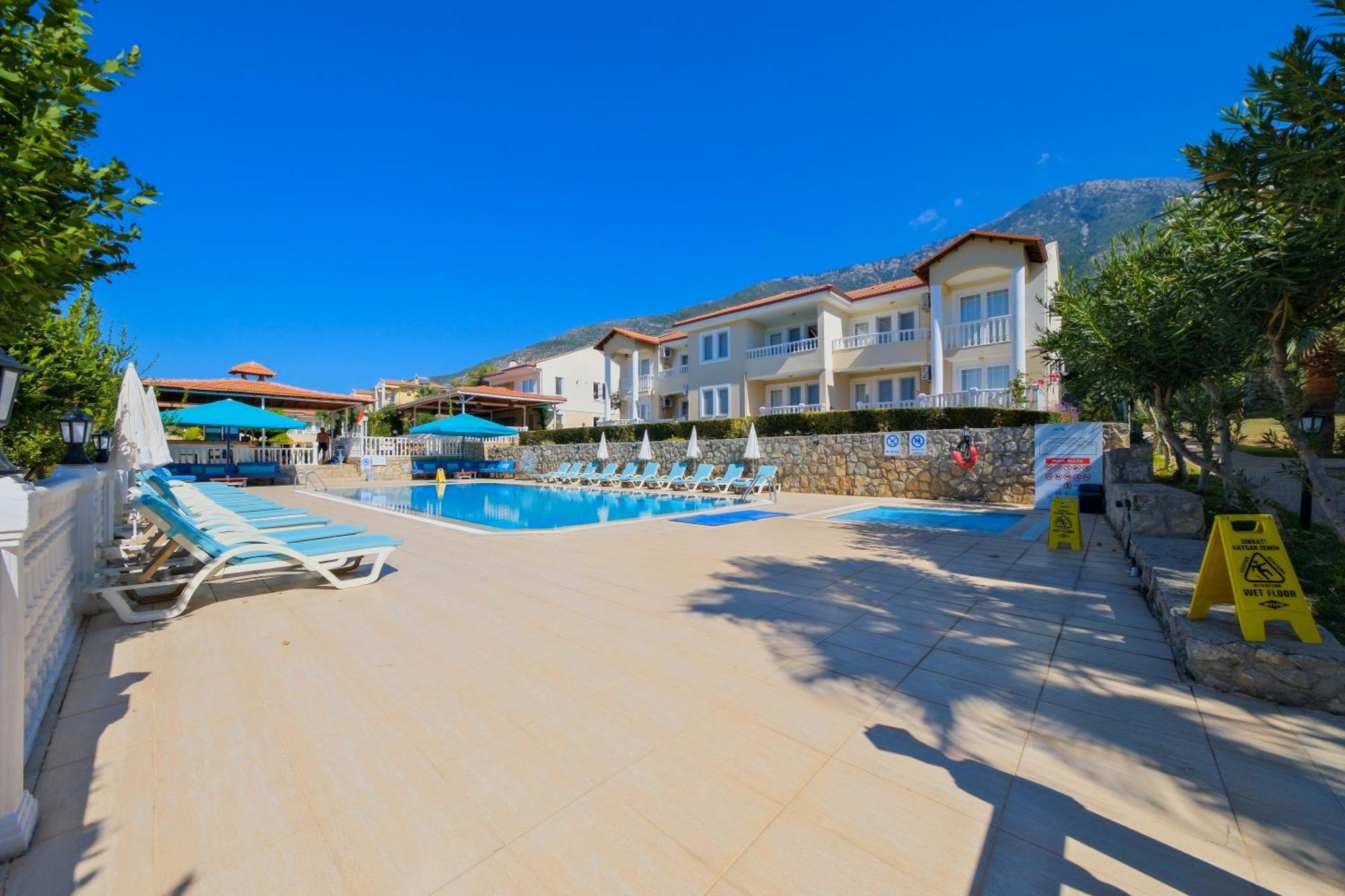 Larimar Suite Hotel 올루데니스 외부 사진