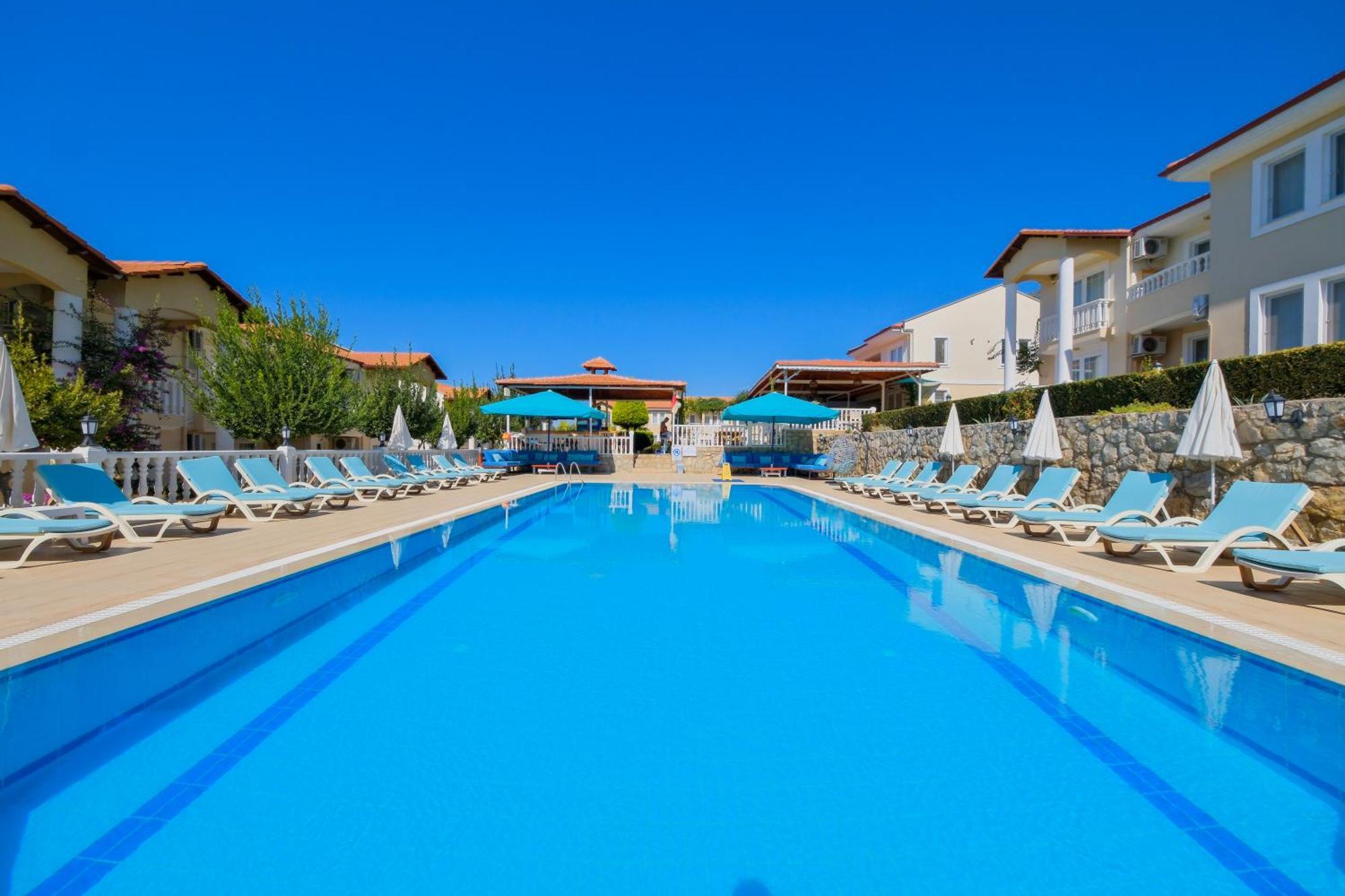 Larimar Suite Hotel 올루데니스 외부 사진