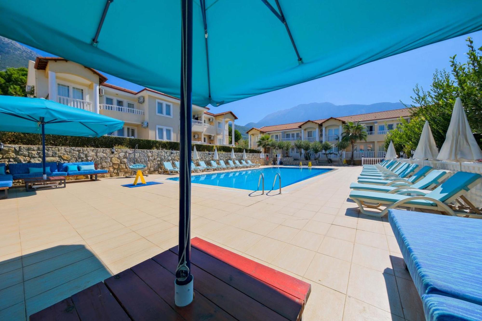 Larimar Suite Hotel 올루데니스 외부 사진