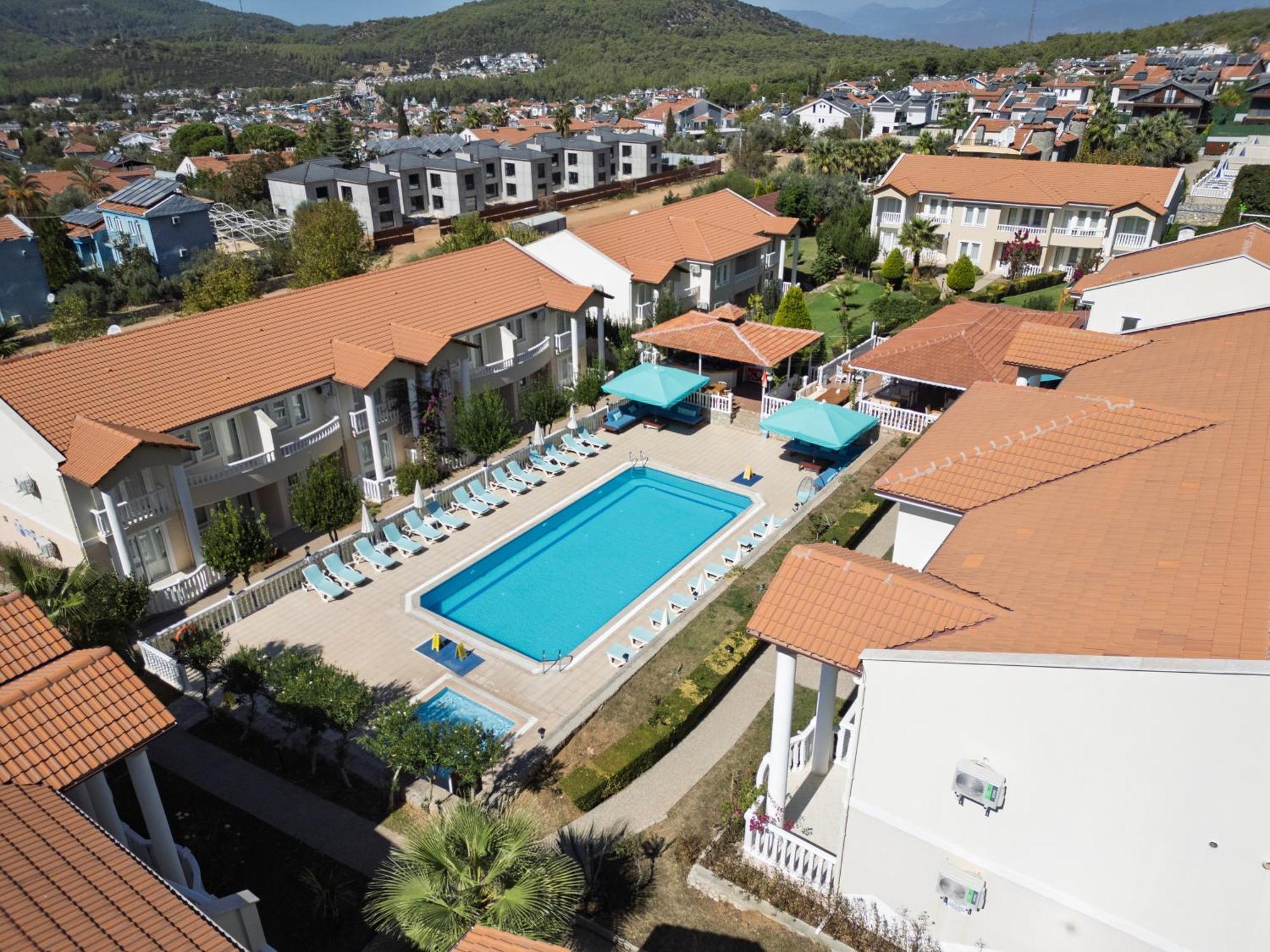 Larimar Suite Hotel 올루데니스 외부 사진