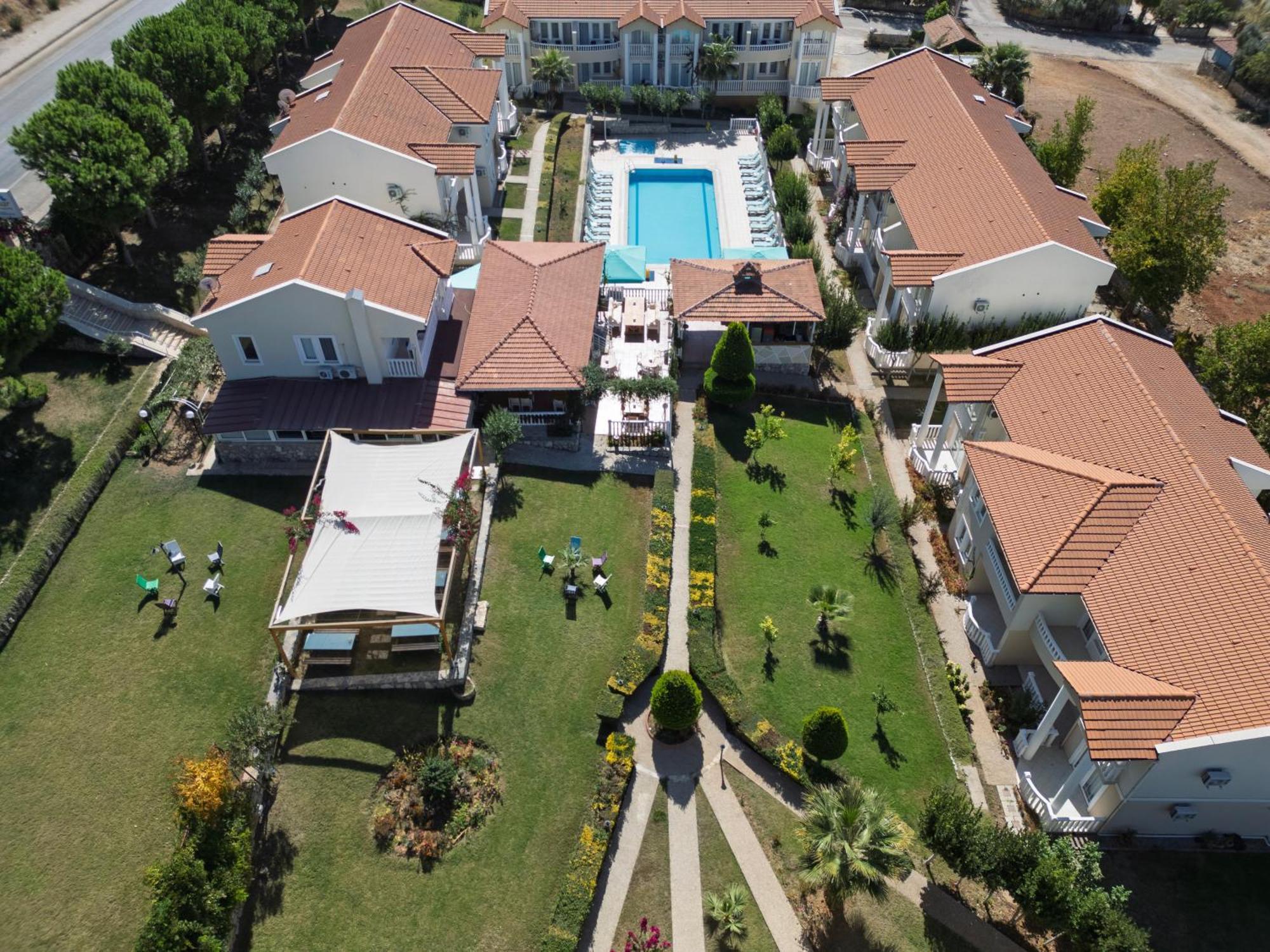 Larimar Suite Hotel 올루데니스 외부 사진